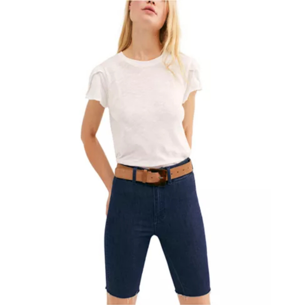 $78 FREE PEOPLE Raw Hem Shorts (Dark Wash) Size 24